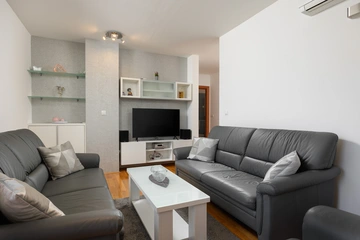 Split 4-Bedroom Penthouse with Private Balcony