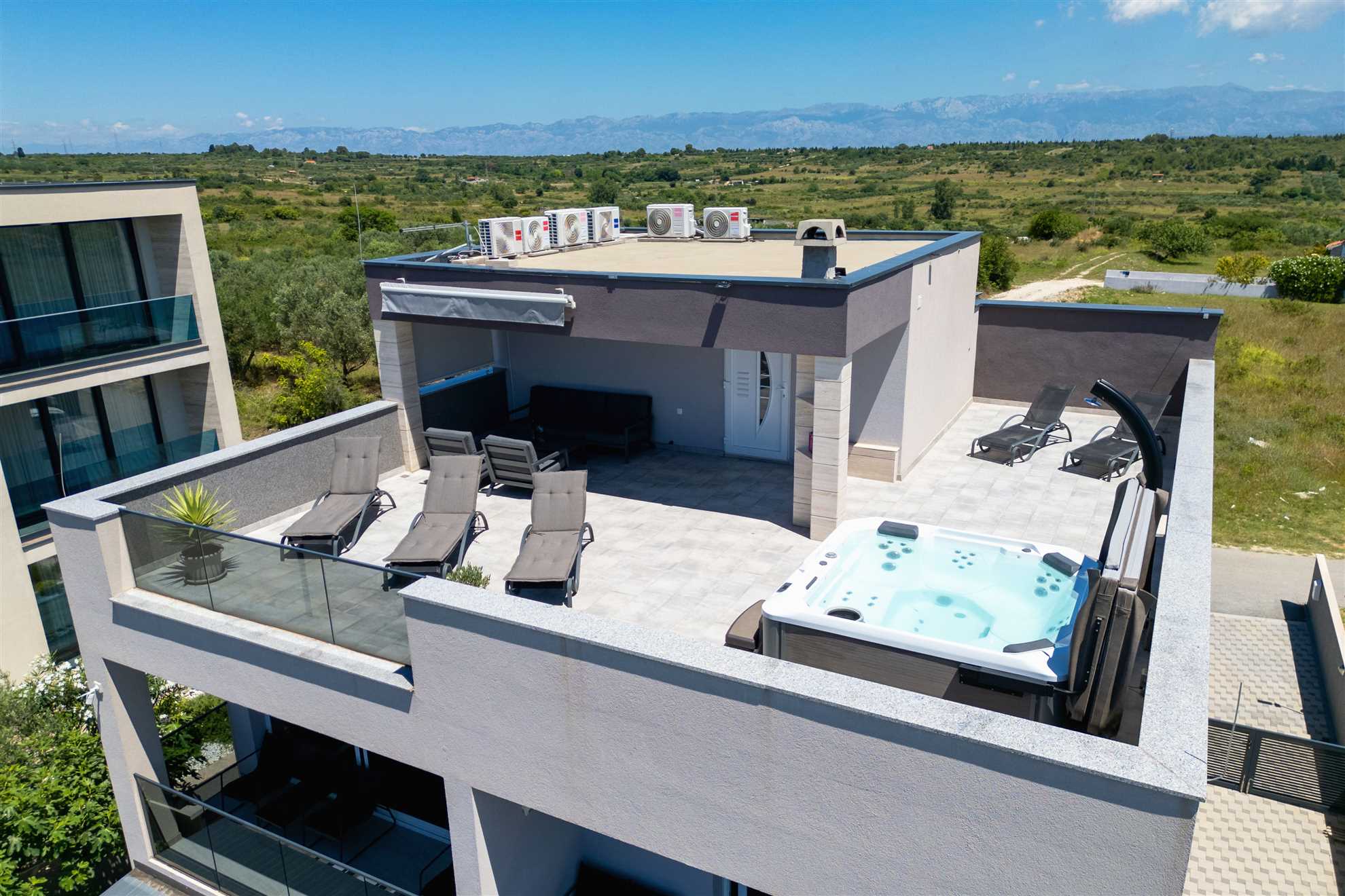 Villa Beverly Hills, Heated pool, Jacuzzi, 12 people
