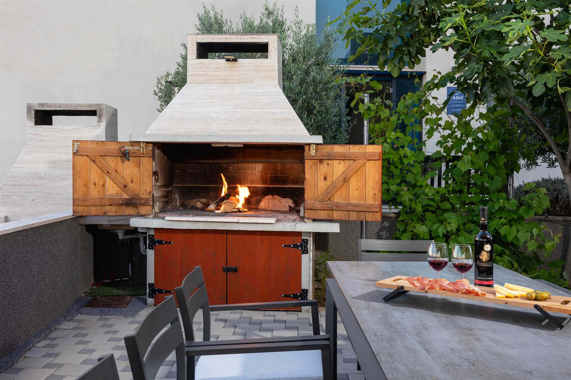 Villa Beverly Hills, Heated pool, Jacuzzi, 12 people