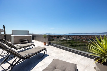 Zadar Villa with Heated Pool, Rooftop Jacuzzi for 12