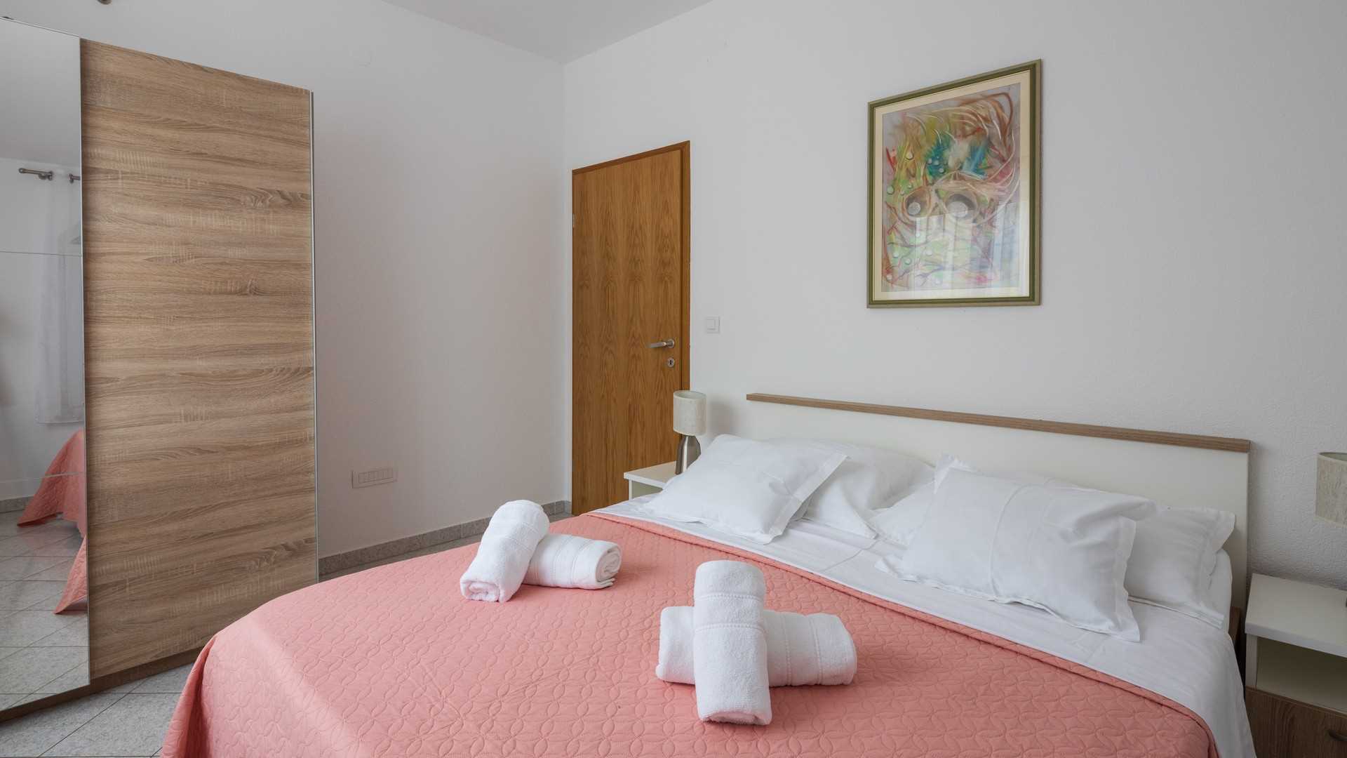 Apartment Delight 1 with seaview balcony near beach - Eos Croatia