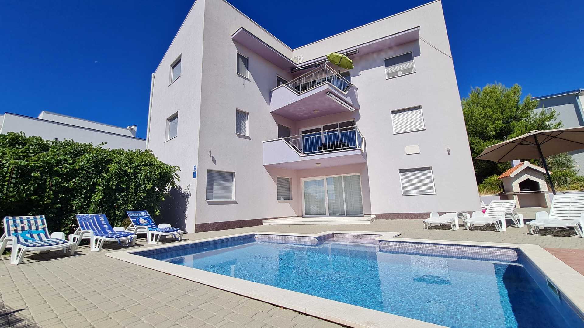 Apartment Barbara  in Okrug Gornji