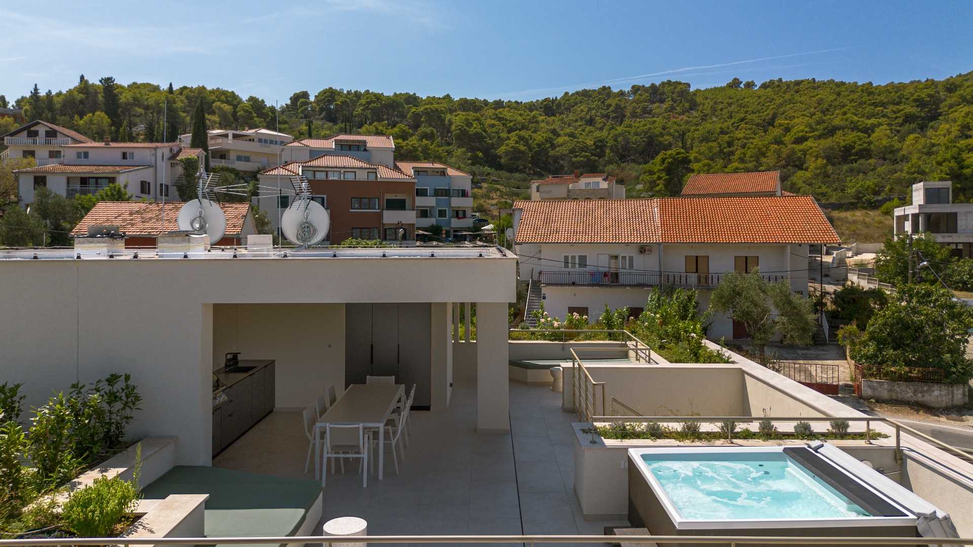 Luxury beachside villa Aqua with pool