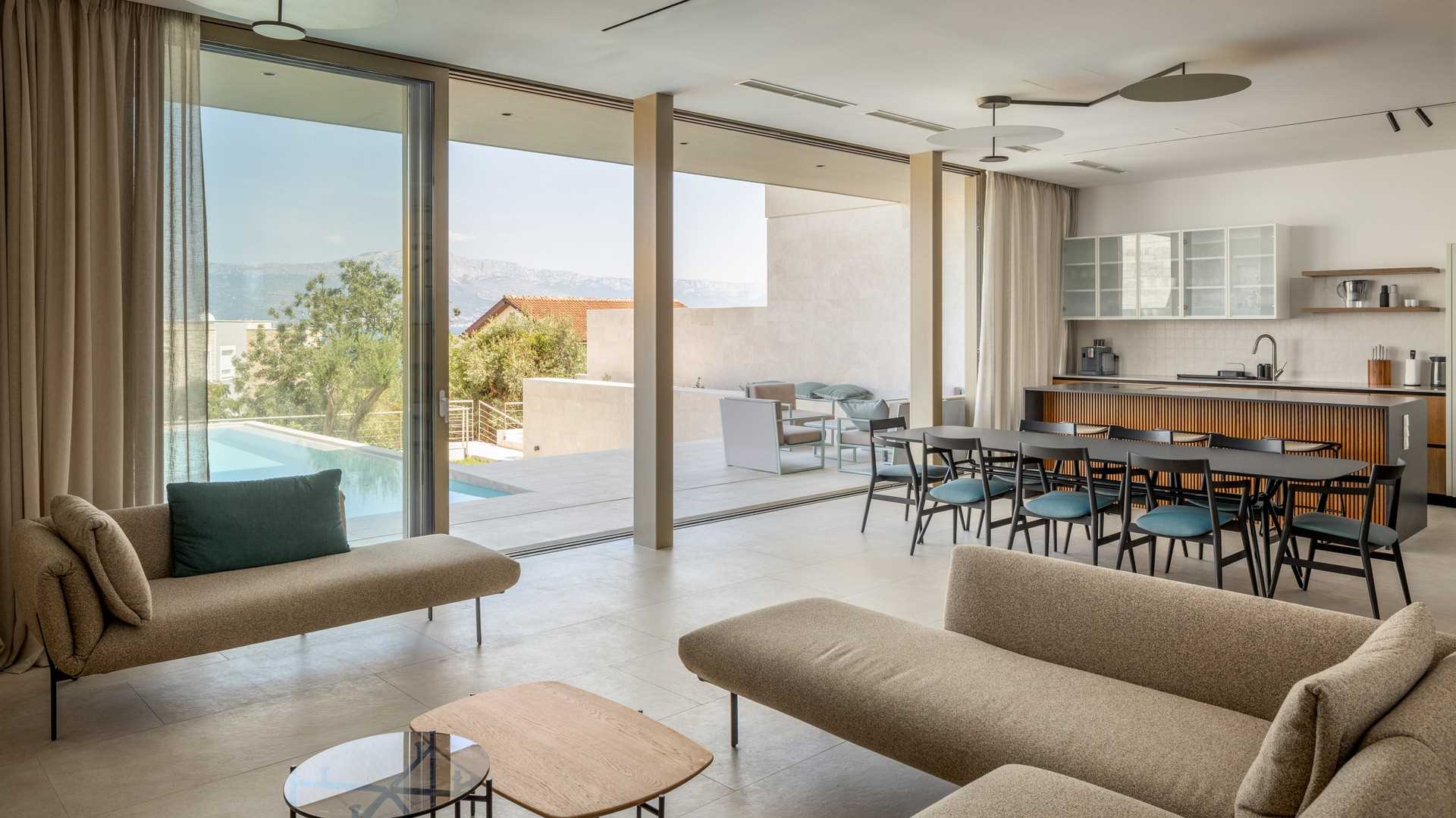 Luxury beachside villa Aqua with pool