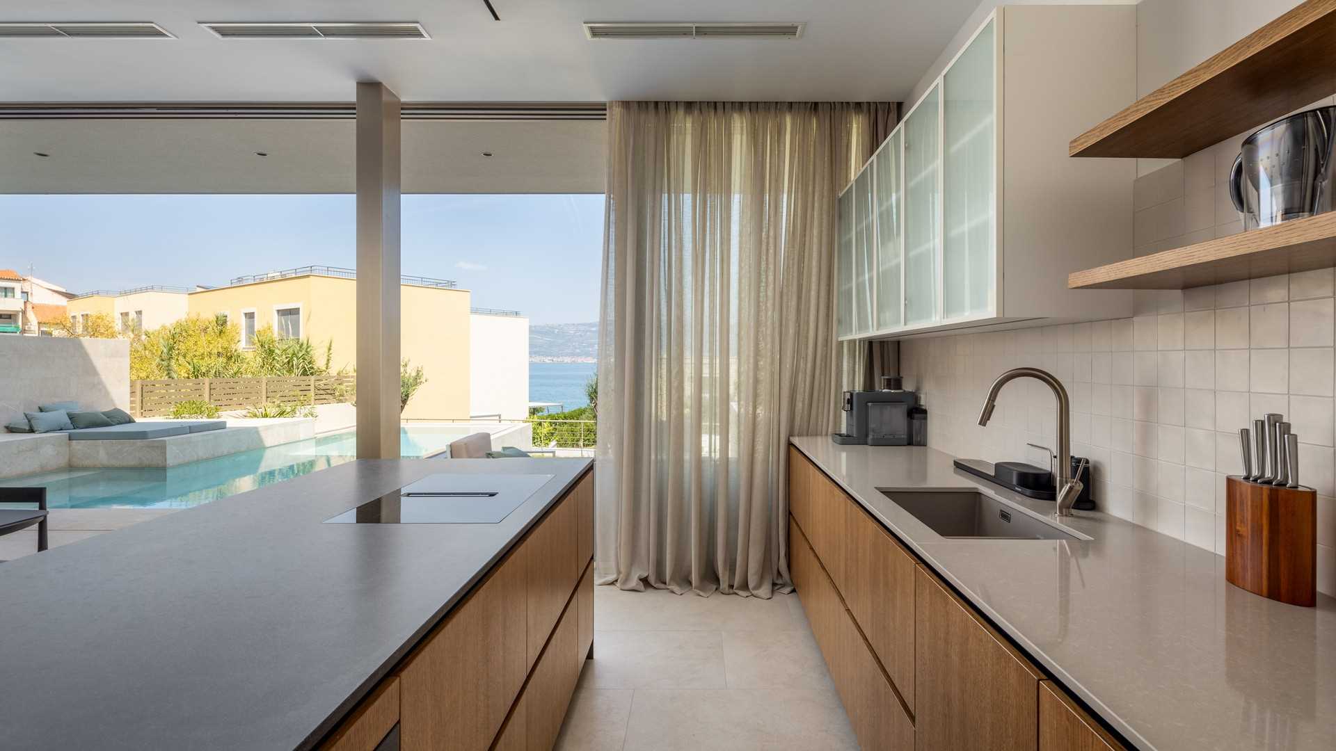 Luxury beachside villa Aqua with pool