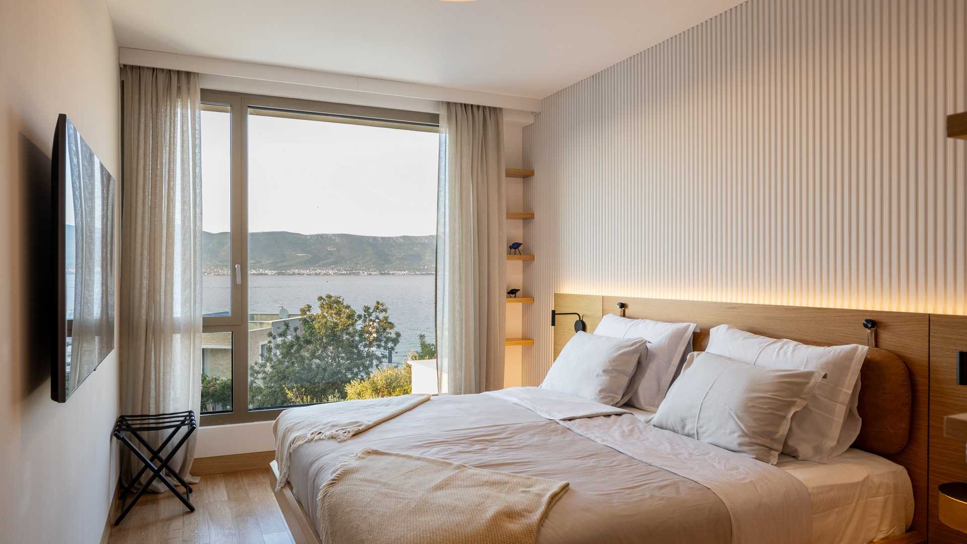Luxury beachside villa Aqua with pool