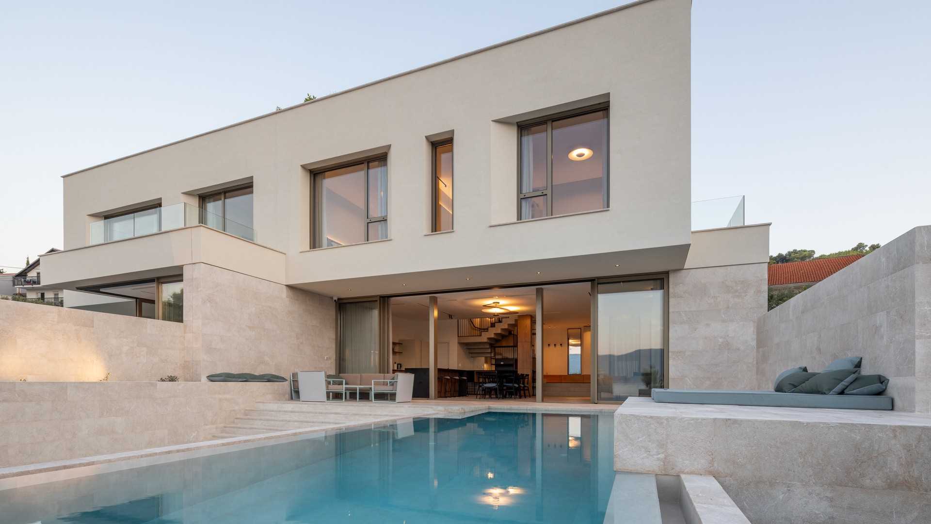 Luxury beachside villa Aqua with pool