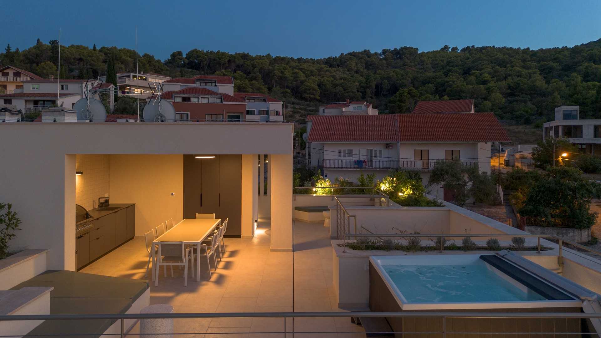 Luxury beachside villa Aqua with pool