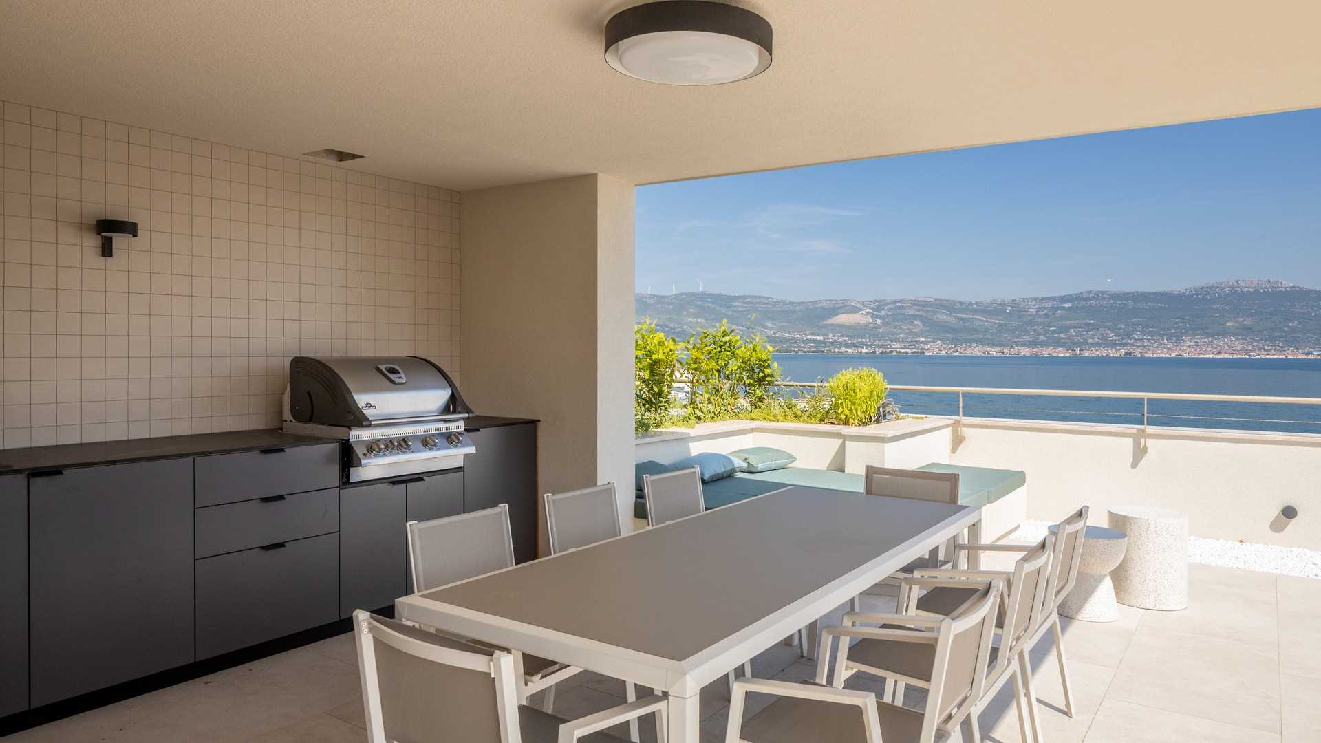 Modern beachside Villa Terra with pool