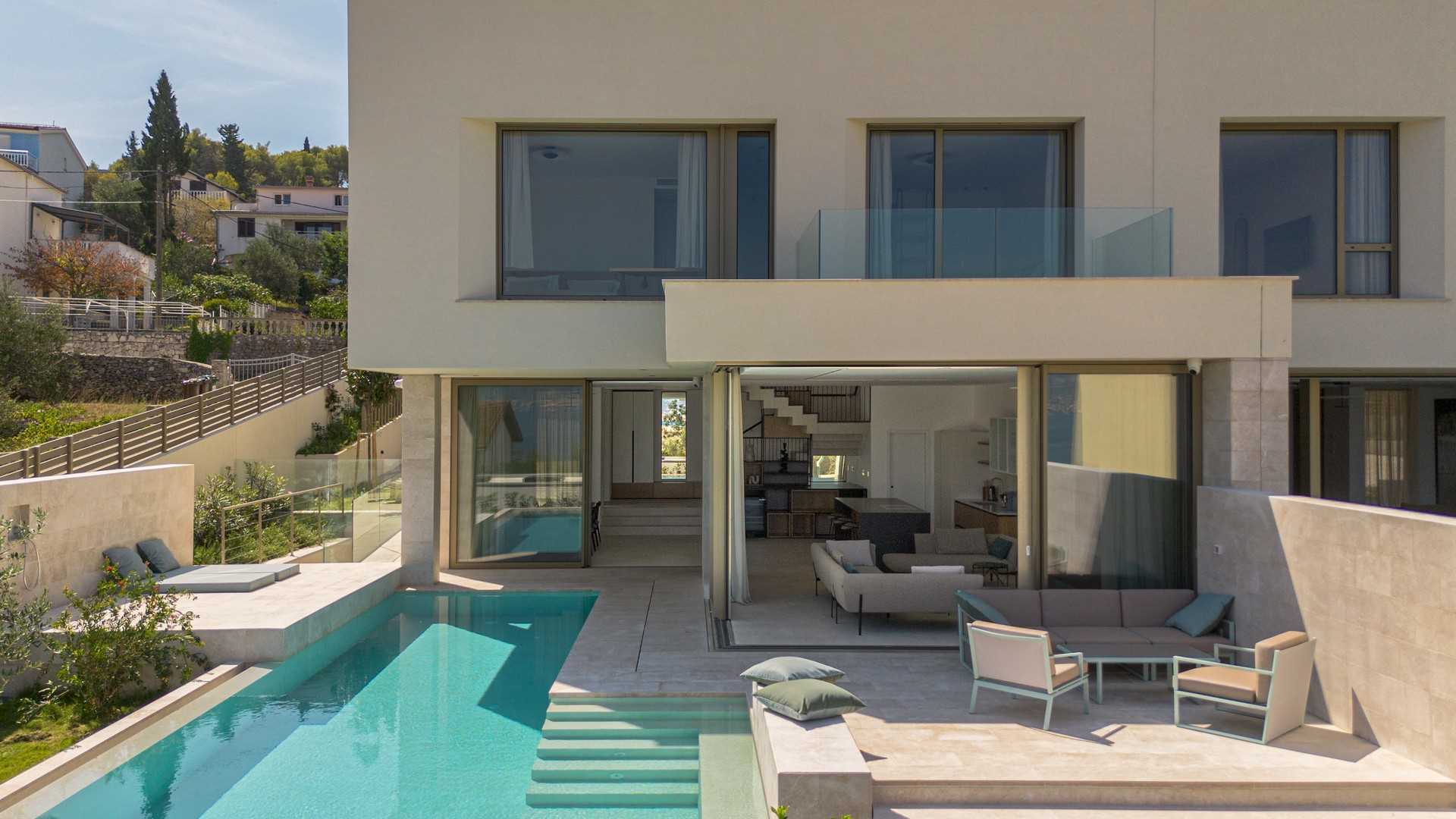 Modern beachside Villa Terra with pool