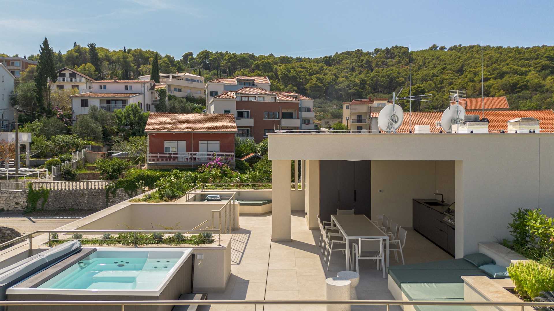 Modern beachside Villa Terra with pool