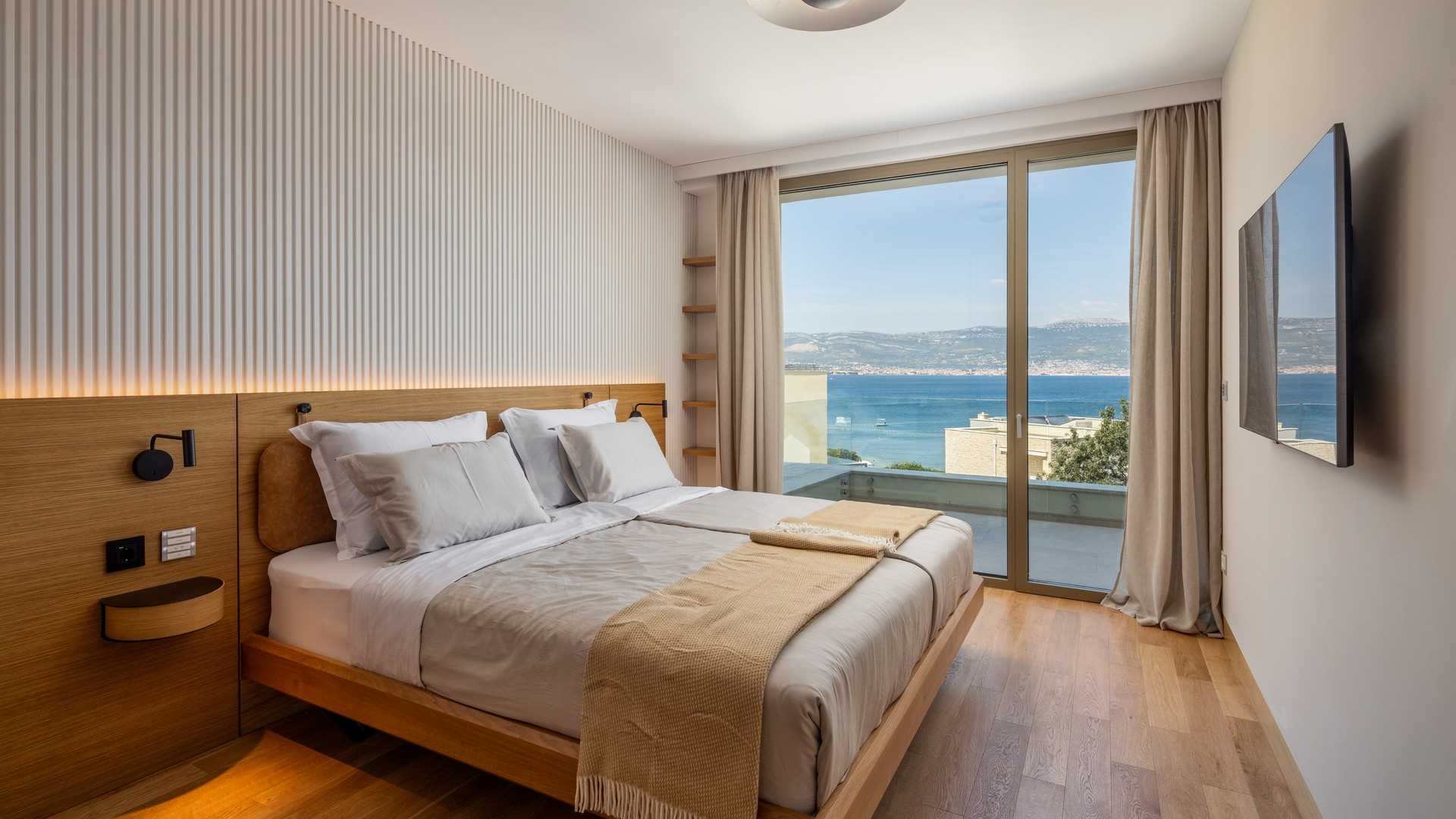 Modern beachside Villa Terra with pool