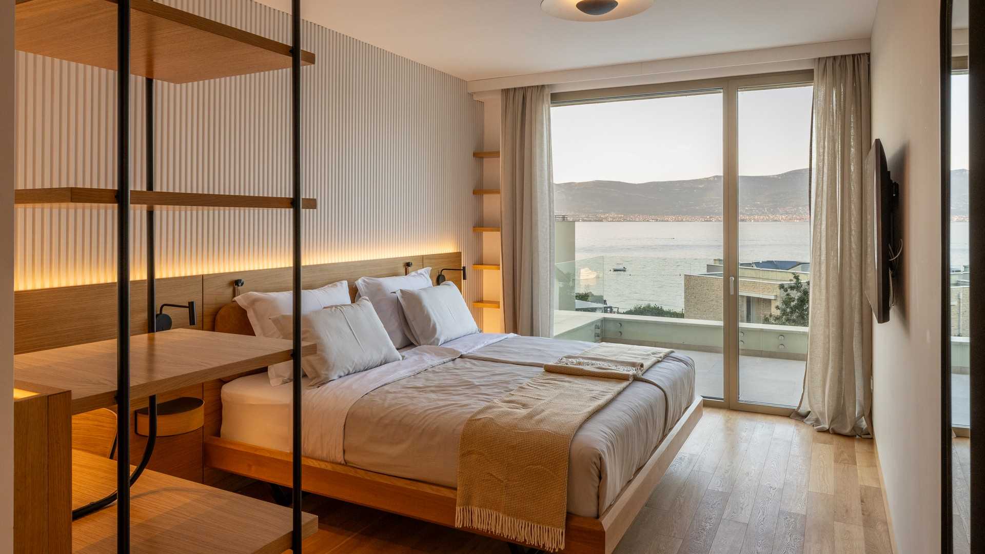 Modern beachside Villa Terra with pool