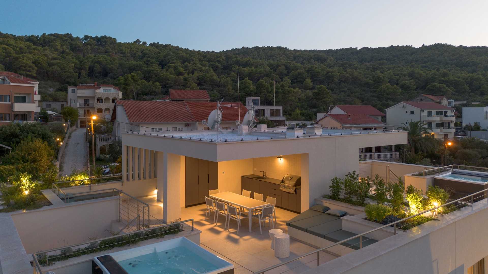 Modern beachside Villa Terra with pool