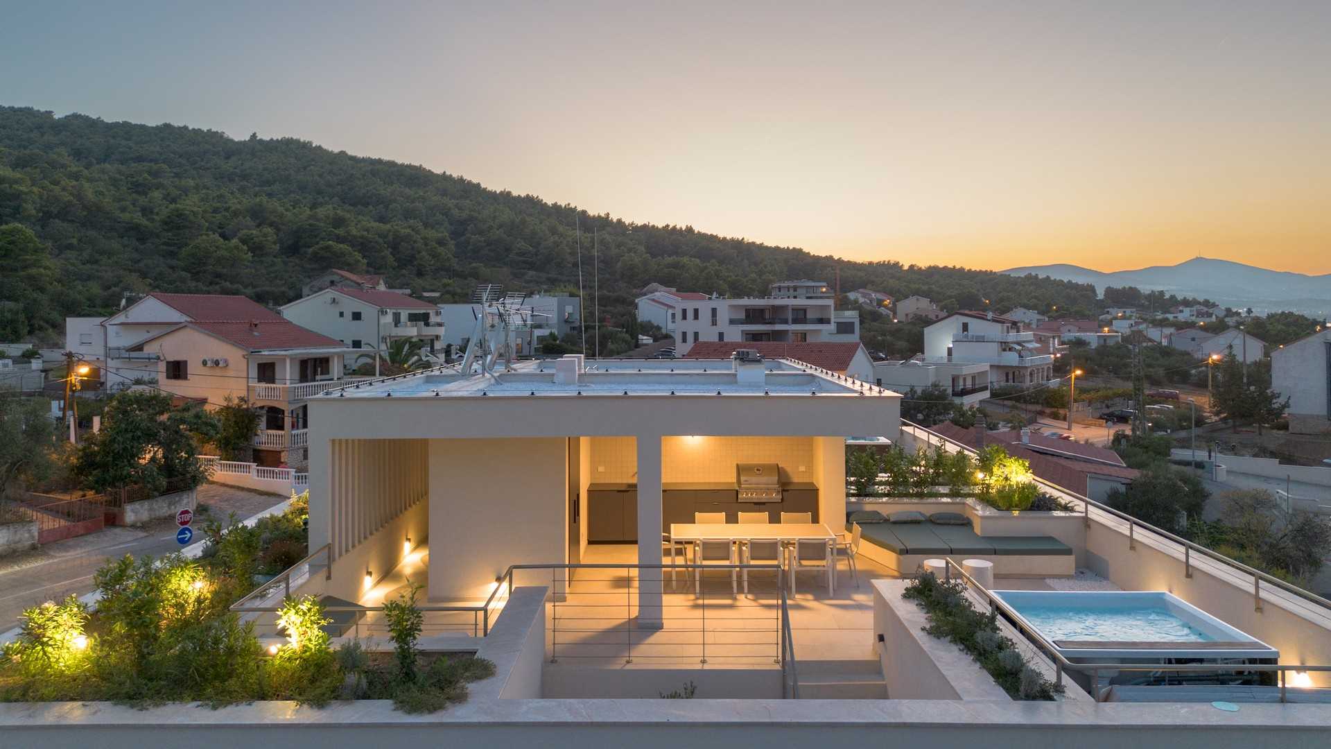 Modern beachside Villa Terra with pool