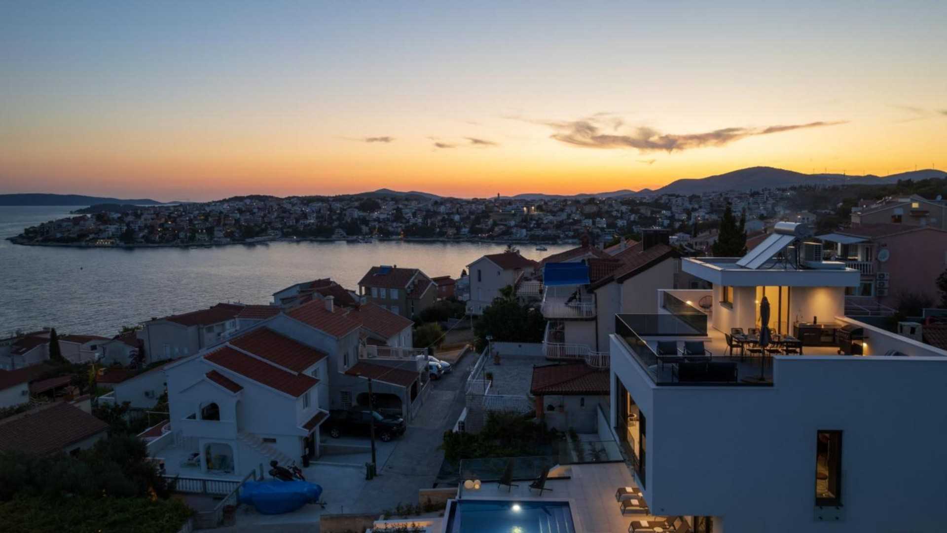 Villa Julian with a heated pool