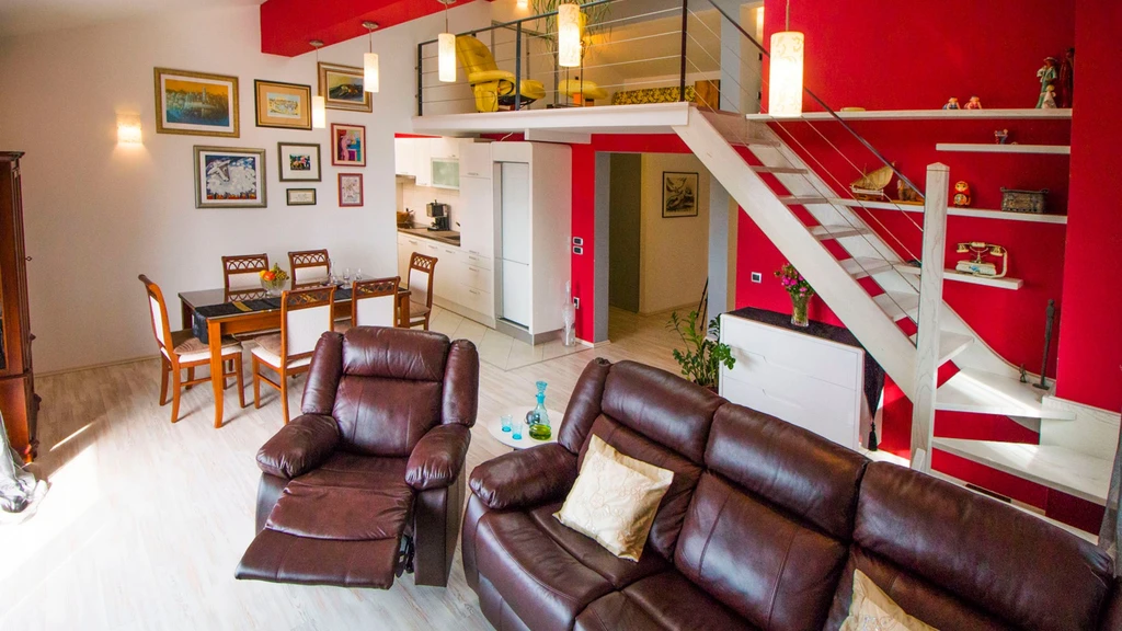 Seaview Villa with Private Pool in Okrug Gornji