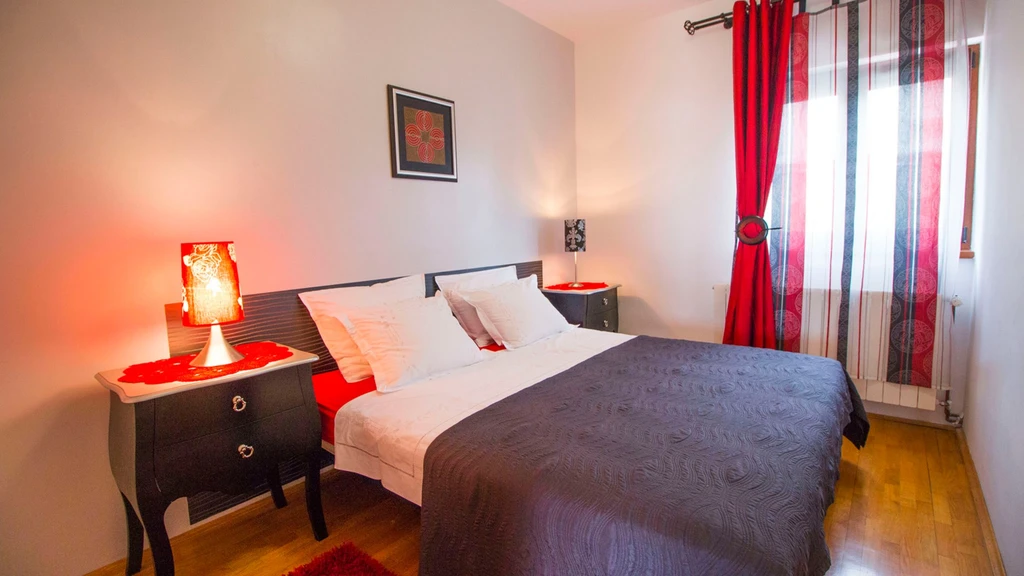 Seaview Villa with Private Pool in Okrug Gornji