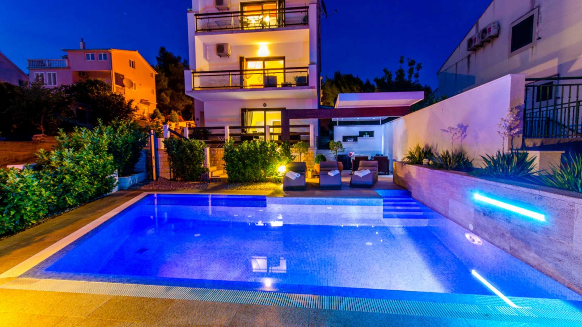 Seaview villa Nia for 12 persons with pool - EOS CROATIA