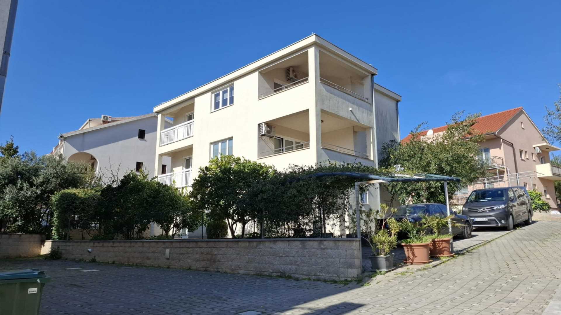 Apartment More in Okrug Gornji