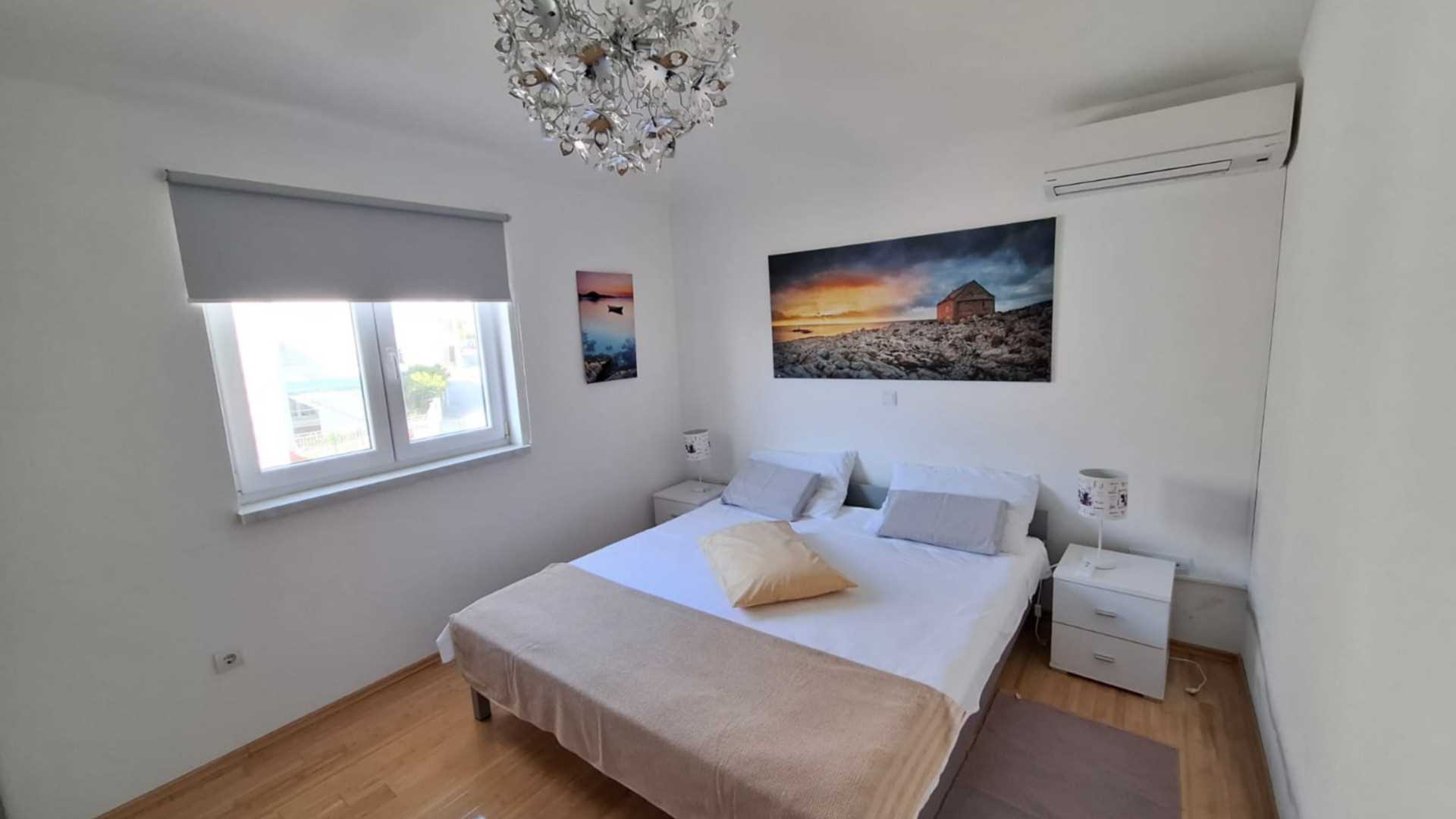 Apartment More in Okrug Gornji