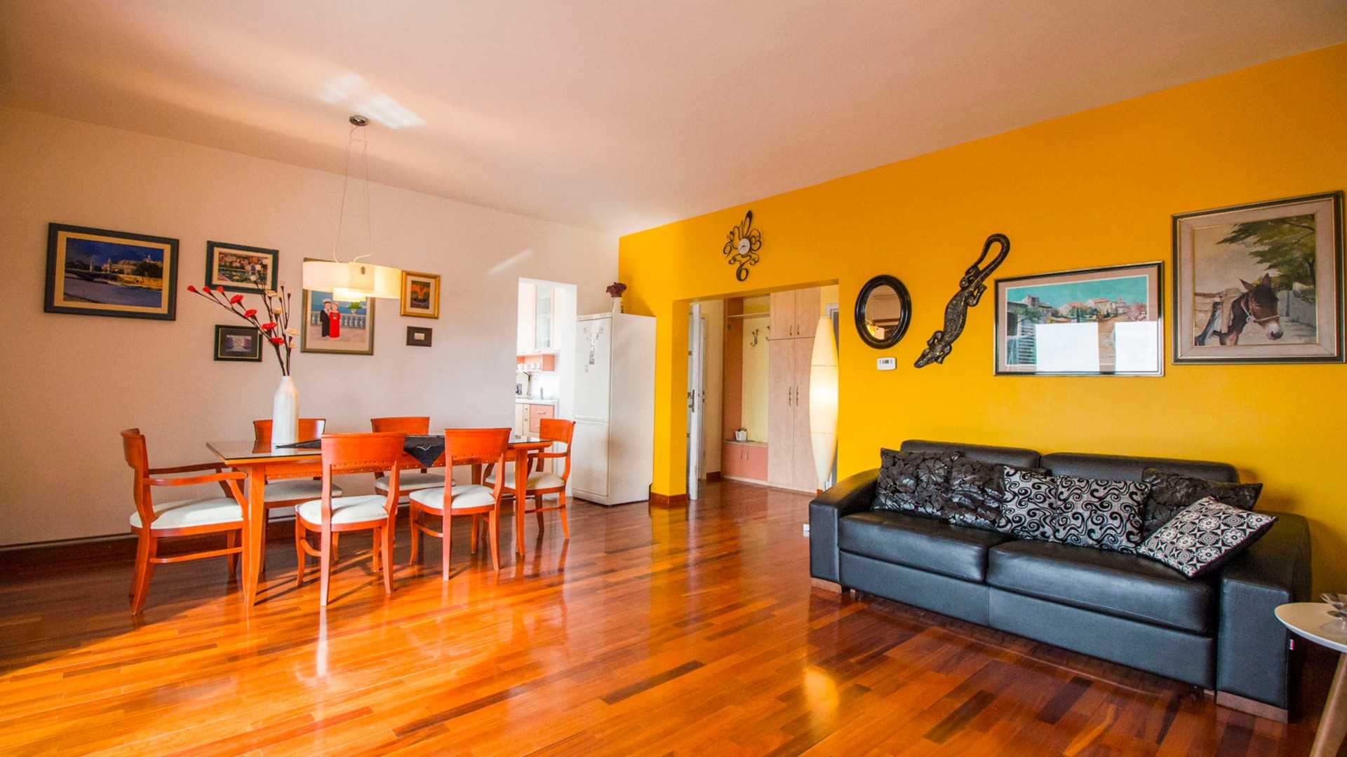 Apartment Nia 2 in Okrug Gornji