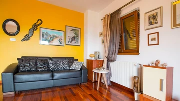 2-Bedroom Apartment in Okrug Gornji with Sea View