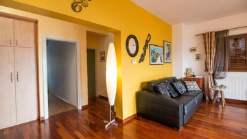 2-Bedroom Apartment in Okrug Gornji with Sea View