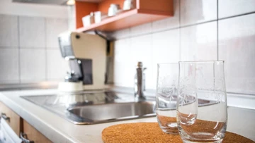 2-Bedroom Apartment in Okrug Gornji with Sea View