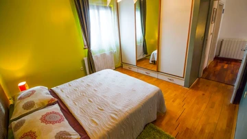 2-Bedroom Apartment in Okrug Gornji with Sea View