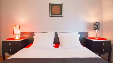 2-Bedroom Apartment in Okrug Gornji with Sea View