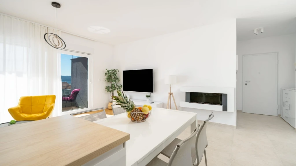 Seget Donji Seaview Apartment for 4 Guests