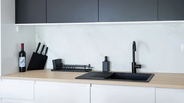 Seget Donji Seaview Apartment for 4 Guests