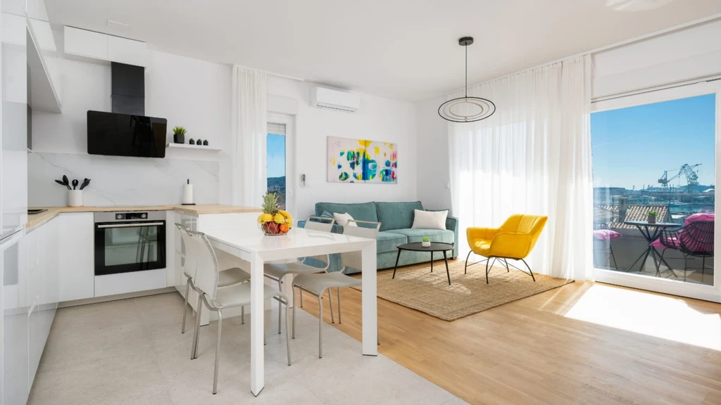 Seget Donji Seaview Apartment for 4 Guests