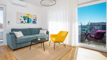 Seget Donji Seaview Apartment for 4 Guests