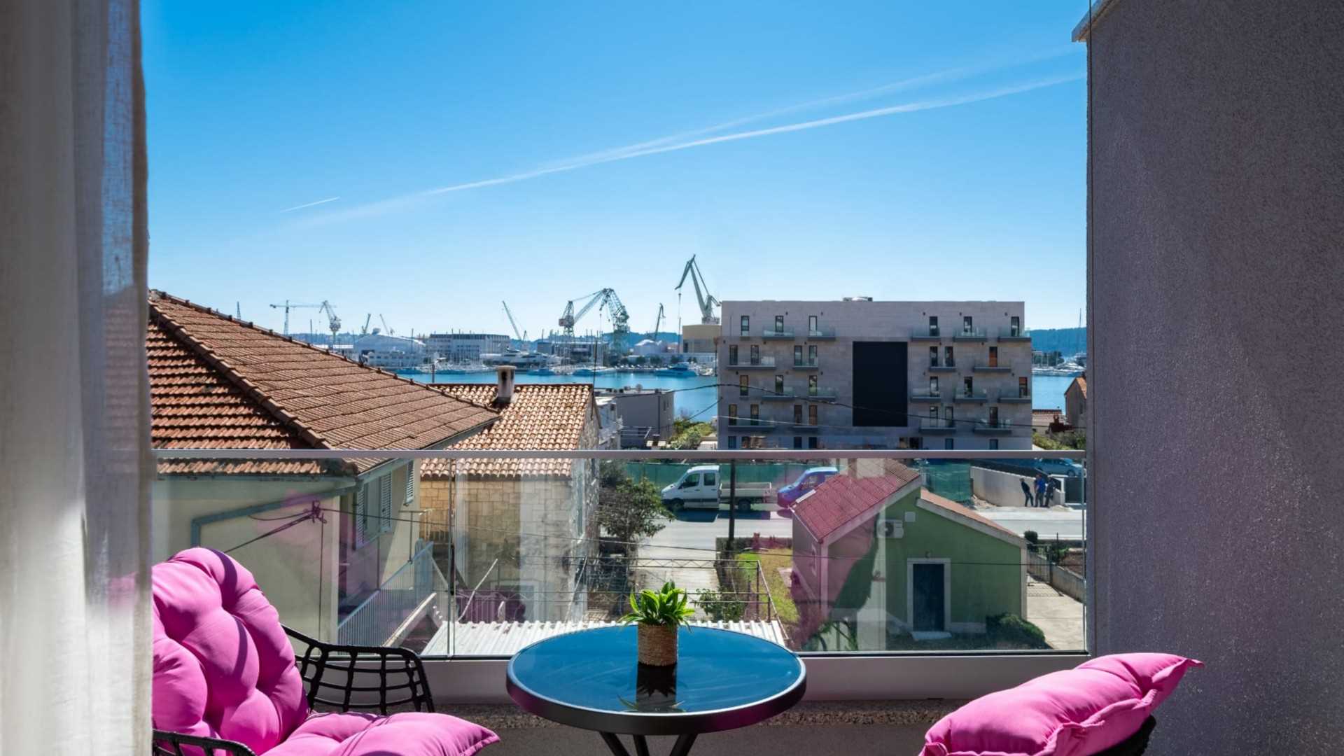 Seaview apartment Lana