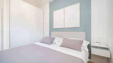 Seget Donji Seaview Apartment for 4 Guests