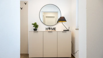 2-Bedroom Apartment in Okrug Gornji for 5 Guests