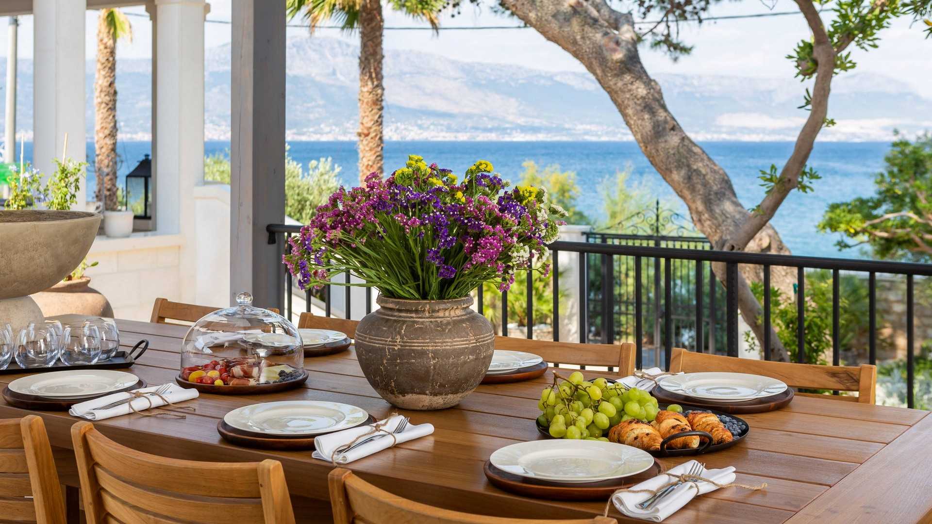 Beachside villa Heaven