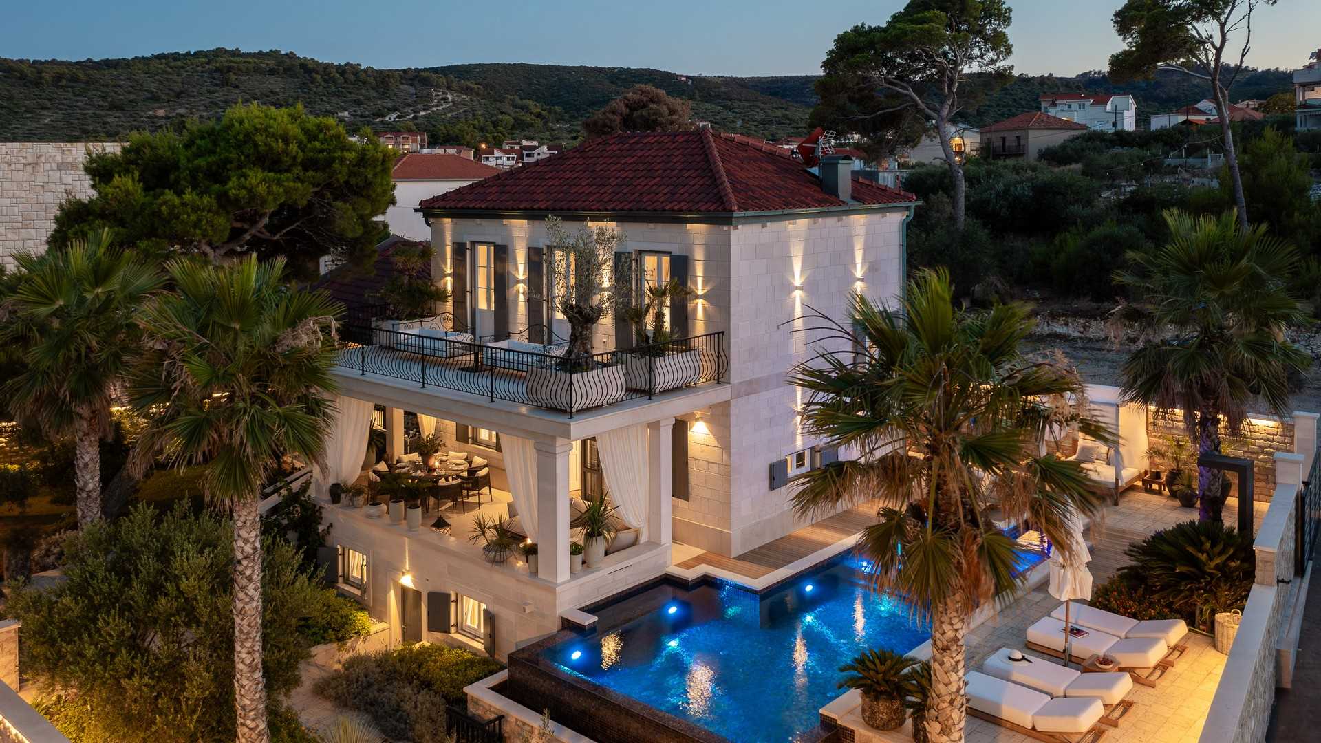 Beachside villa Heaven