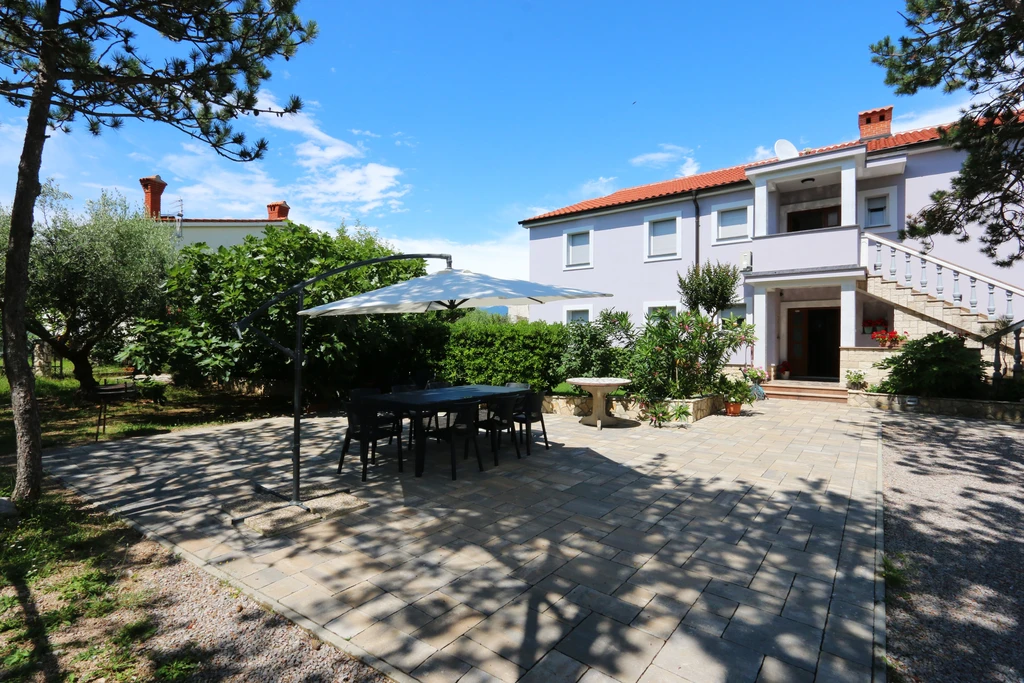 Apartment in Silo (Krk) for up to 3 guests