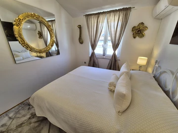 Two-Bedroom Apartment in Klimno for 4 Guests