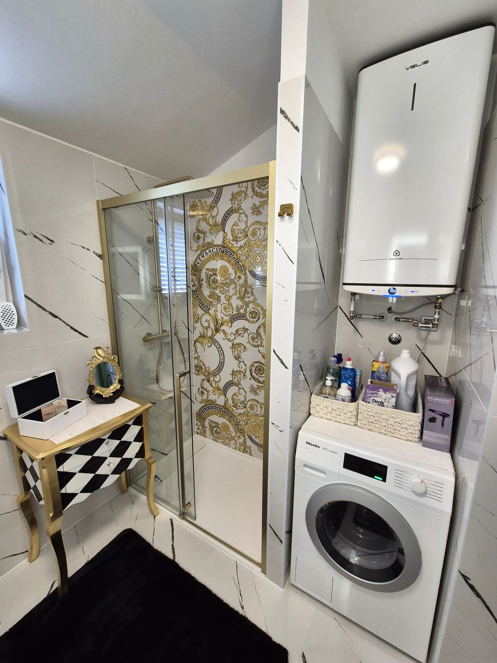 Two-Bedroom Apartment in Klimno for 4 Guests