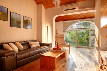 2-Bedroom Apartment in Silo (Island Krk) for 4