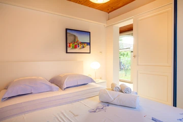 2-Bedroom Apartment in Silo (Island Krk) for 4