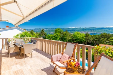 Šilo Apartment for up to 5 Guests