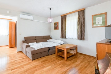 Šilo Apartment for up to 5 Guests