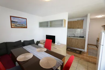 1-Bedroom Apartment in Šilo for Up to 3 Guests
