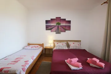 1-Bedroom Apartment in Šilo for Up to 3 Guests