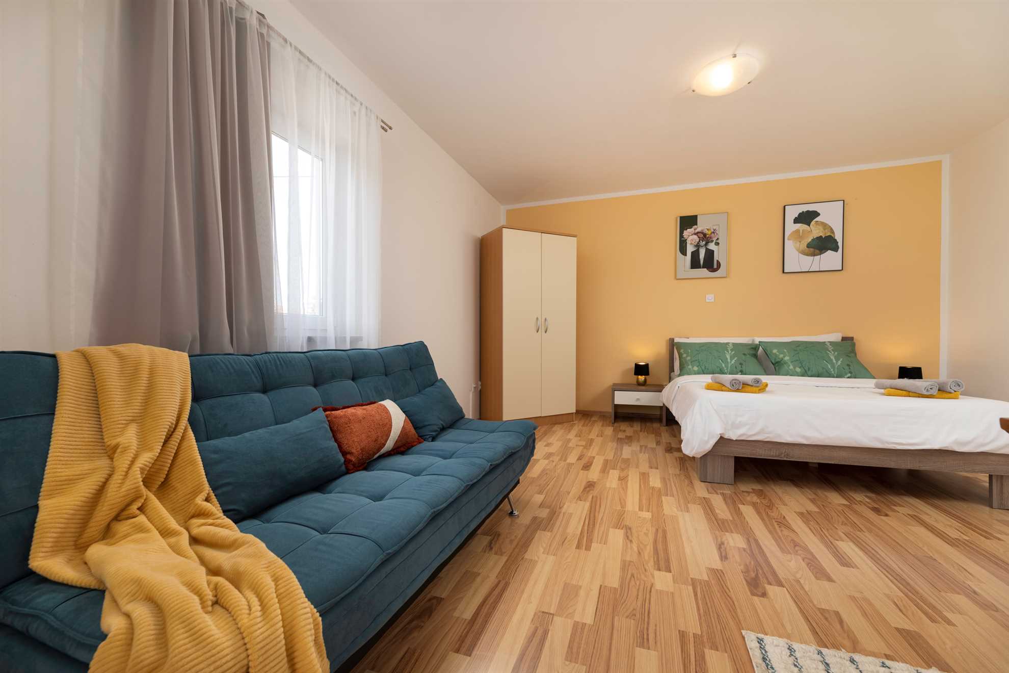 Adela Bijeli Studio Getaway with Parking